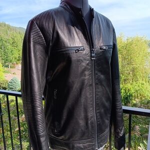 Stunning Small GUESS Womens Leather Jacket Moto Style Black Very Good Condition